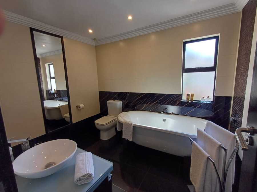 4 Bedroom Property for Sale in Kosmos North West